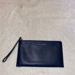 Michael Kors wristlet